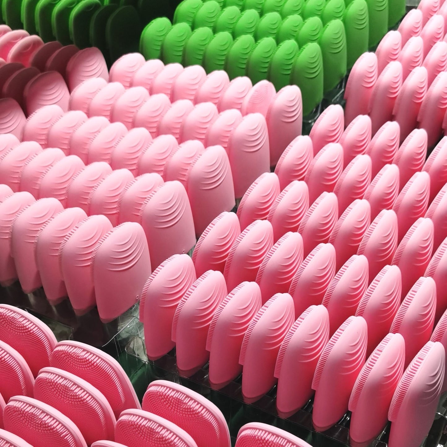 Mini Silicone Electric Face Cleansing Brush Electric Facial Cleanser